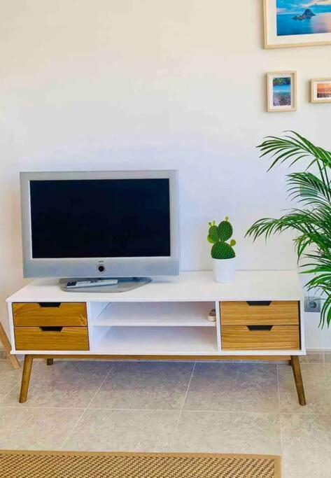 Alterhome Luminoso Estudio Con Piscina Y Maravillosas Vistas Torremolinos Buitenkant foto