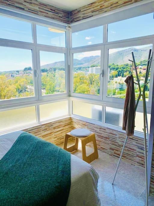 Alterhome Luminoso Estudio Con Piscina Y Maravillosas Vistas Torremolinos Buitenkant foto