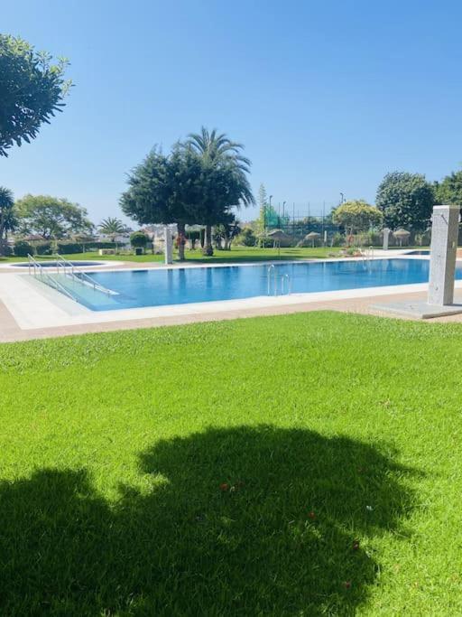 Alterhome Luminoso Estudio Con Piscina Y Maravillosas Vistas Torremolinos Buitenkant foto