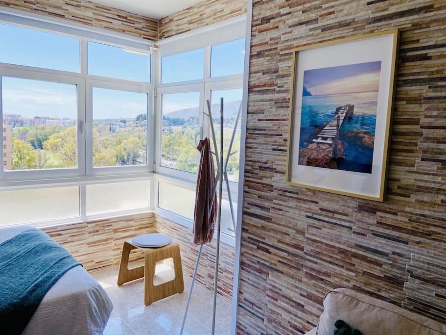 Alterhome Luminoso Estudio Con Piscina Y Maravillosas Vistas Torremolinos Buitenkant foto
