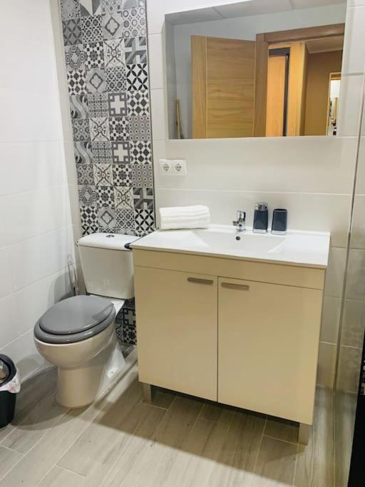 Alterhome Luminoso Estudio Con Piscina Y Maravillosas Vistas Torremolinos Buitenkant foto